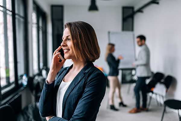 découvrez notre assurance pour locaux professionnels, conçue pour protéger votre entreprise contre les risques divers. bénéficiez d'une couverture sur mesure, adaptée à vos besoins spécifiques, afin d'assurer la sécurité de vos locaux et de vos équipements. prenez soin de votre patrimoine professionnel avec une solution fiable et accessible.