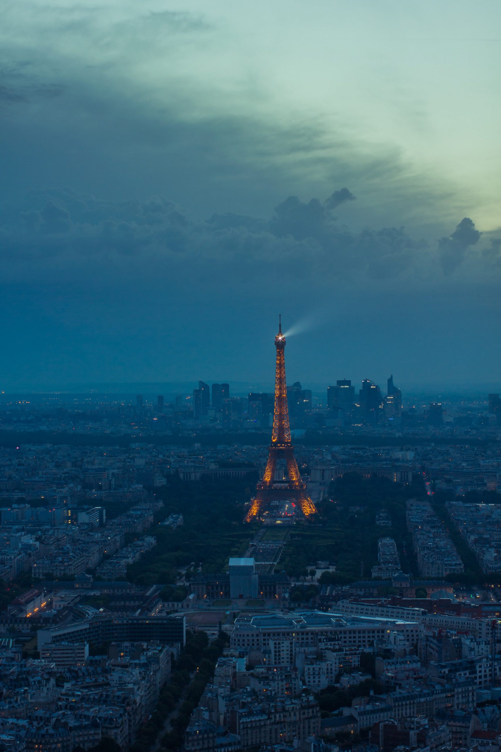 découvrez tout ce qu'il faut savoir sur les assurances obligatoires en france, y compris les types d'assurances requises, leurs avantages et comment les choisir pour être en conformité avec la loi.