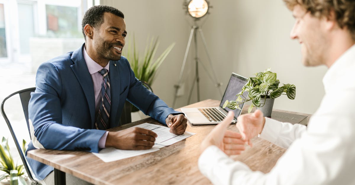 découvrez des solutions d'assurance bureau adaptées à vos besoins professionnels. protégez votre entreprise contre les risques et assurez la continuité de vos activités grâce à nos offres d'assurance office complètes et personnalisées.